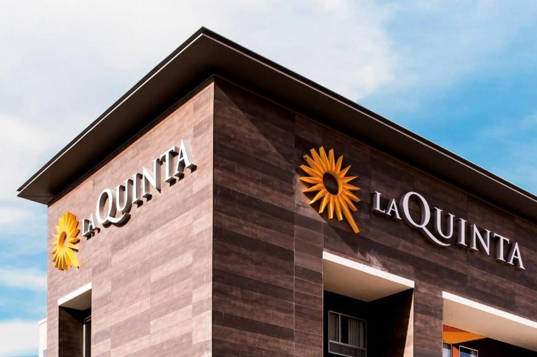 La Quinta Inn & Suites By Wyndham Sulphur Lake Charles Buitenkant foto
