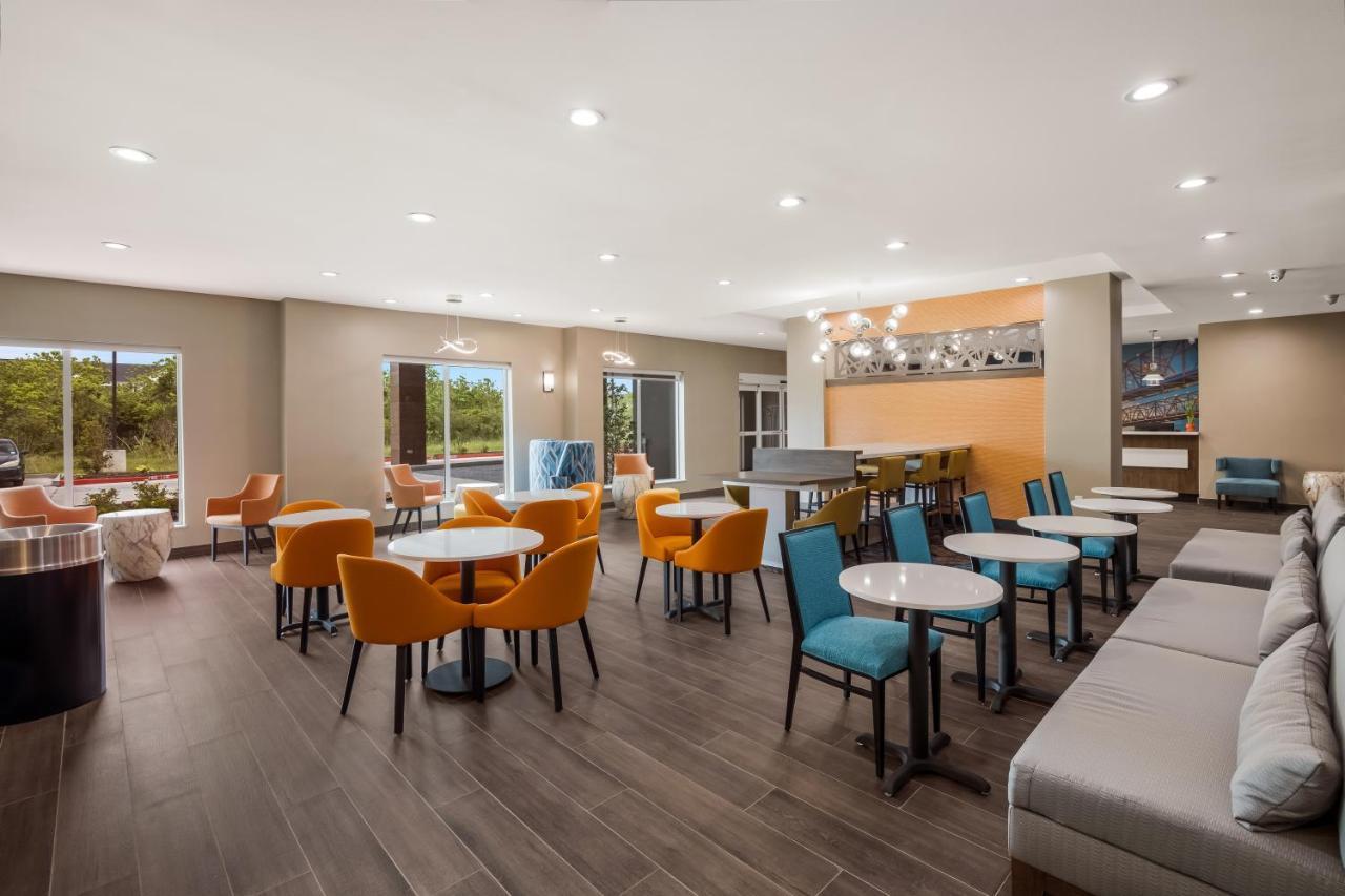 La Quinta Inn & Suites By Wyndham Sulphur Lake Charles Buitenkant foto