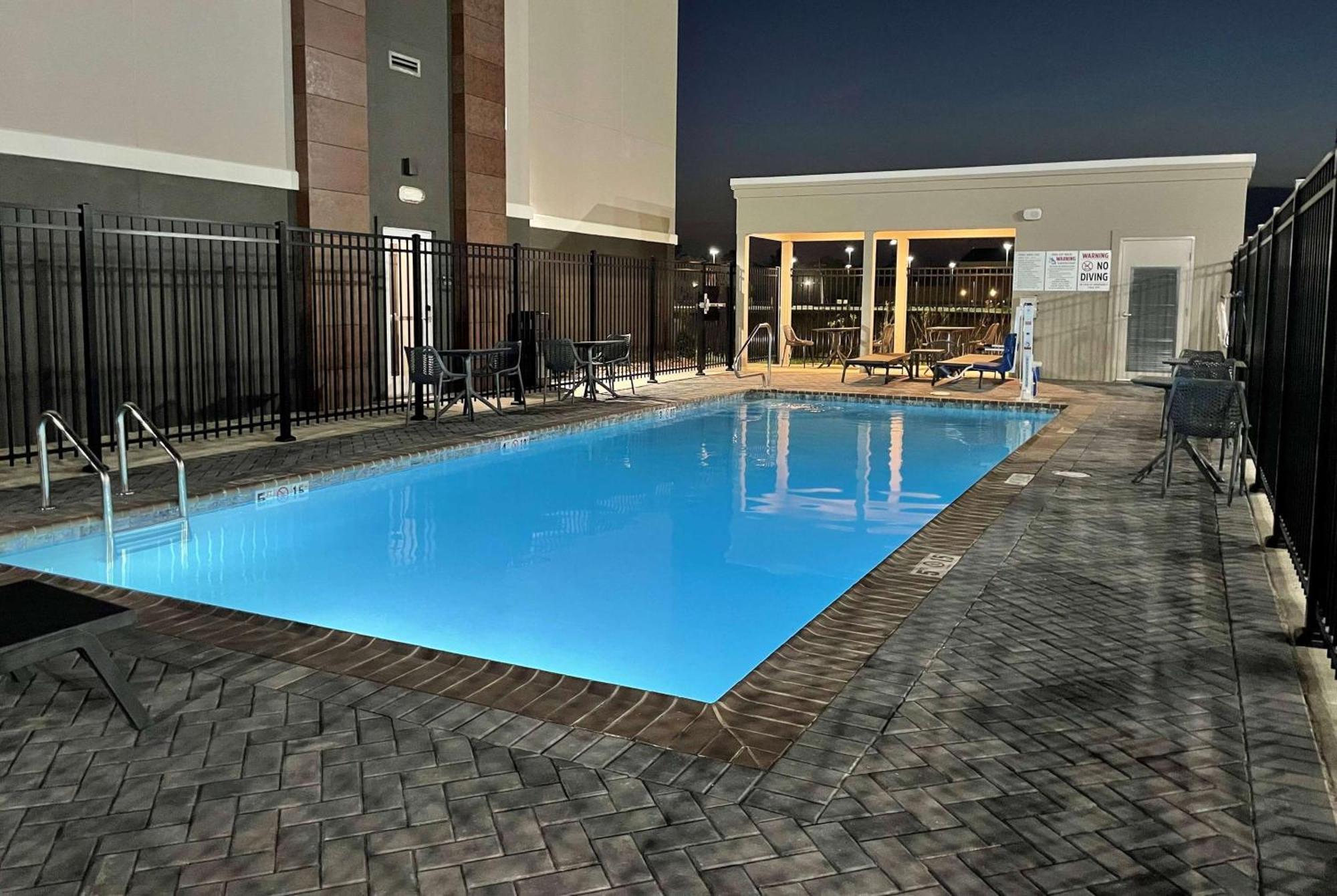La Quinta Inn & Suites By Wyndham Sulphur Lake Charles Buitenkant foto