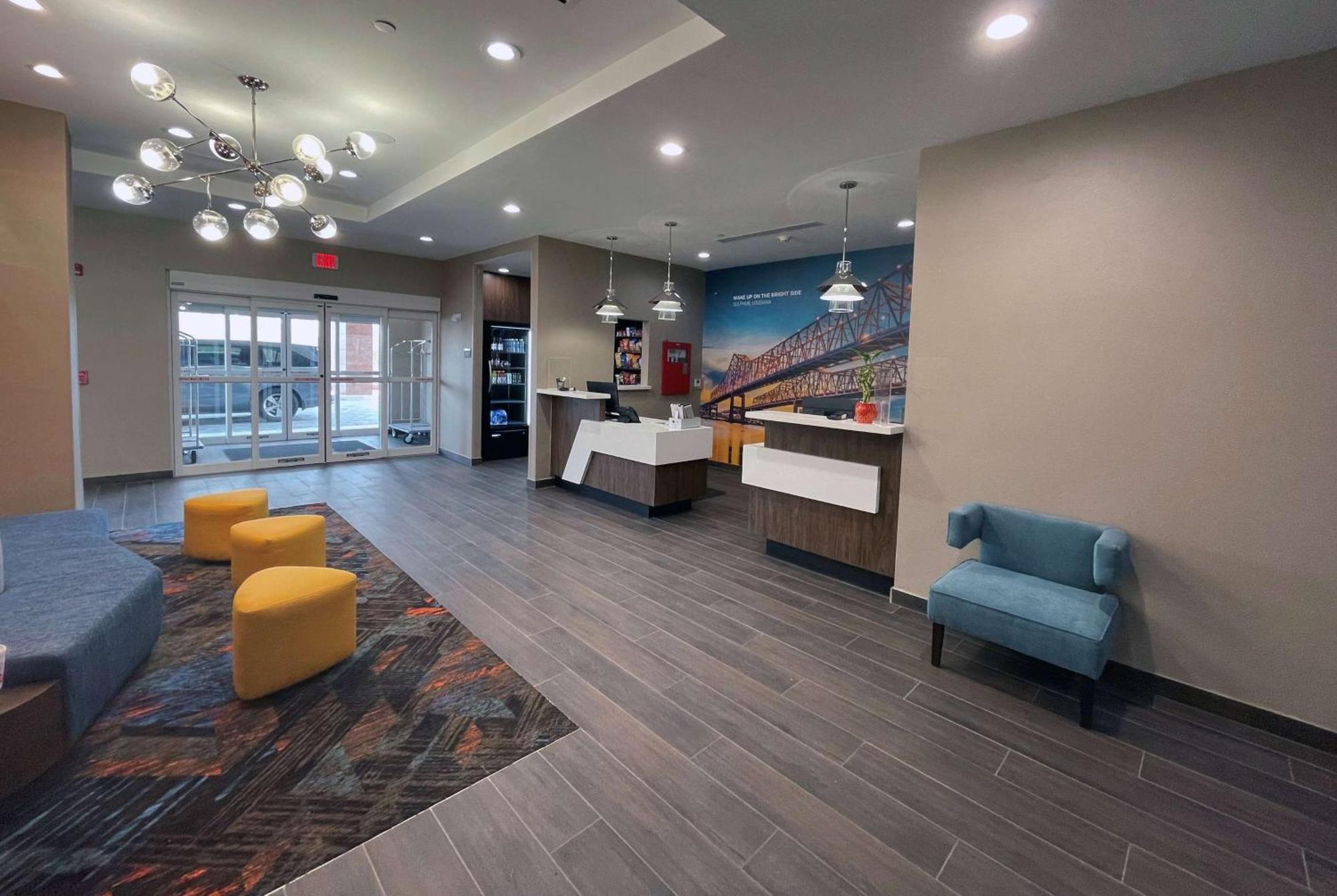 La Quinta Inn & Suites By Wyndham Sulphur Lake Charles Buitenkant foto